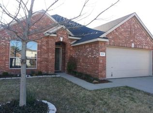 229 Cedar Crest Dr, Justin, TX 76247