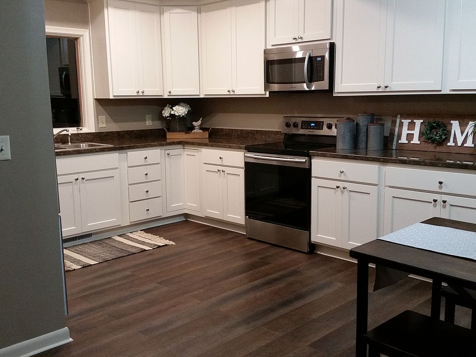 15'x10' kitchen  