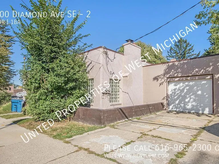 100 Diamond Ave SE #2 — Photo 11