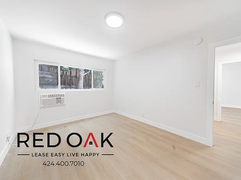 3401 Club Dr #2 — Photo 13