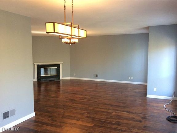 3rd image of 752 Shotwell St #0000