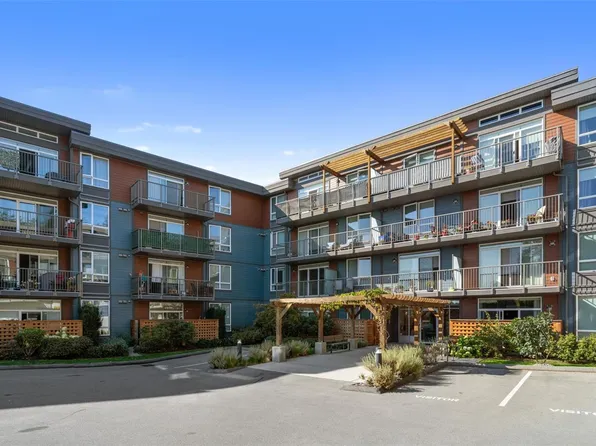 110 Presley Pl #311, View Royal, BC V9B 0Z1