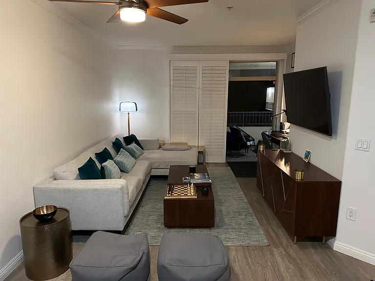 1501 Front St #330 — Photo 8