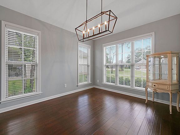 2nd image of 9172 White Poplar Cir