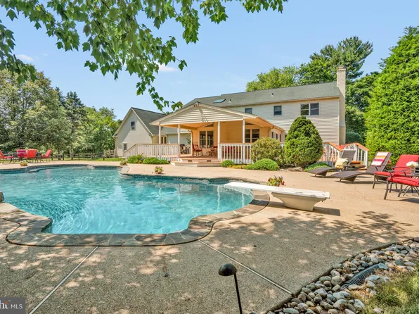 3735 Skip View Ln, Collegeville, PA 19426