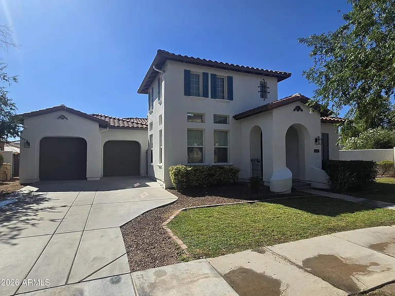 20849 W Werner Pl — Photo 2