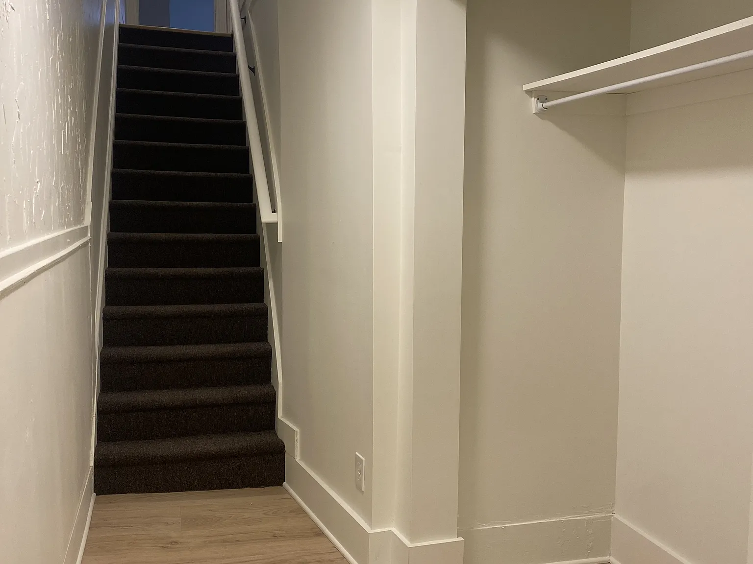 741 Manor — Photo 4