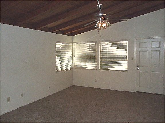 4th image of 4506 North St