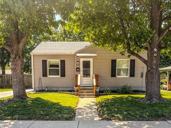 346 12th St, Wood River, IL 62095