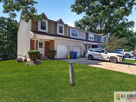 3rd image of 23 Thistle Ct