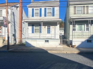 70 Washington St, Middleport, PA 17953