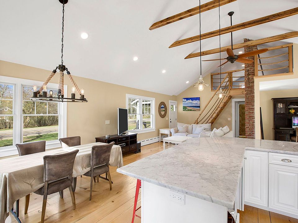 2nd image of 7 Schellinger Rd