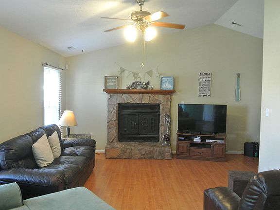 5th image of 3820 Buckhorn Pl