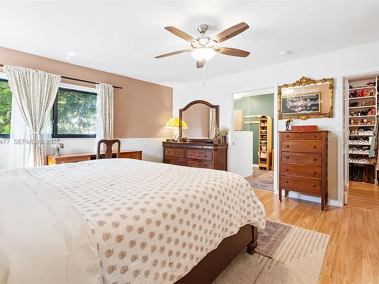 550 Westward Dr — Photo 17