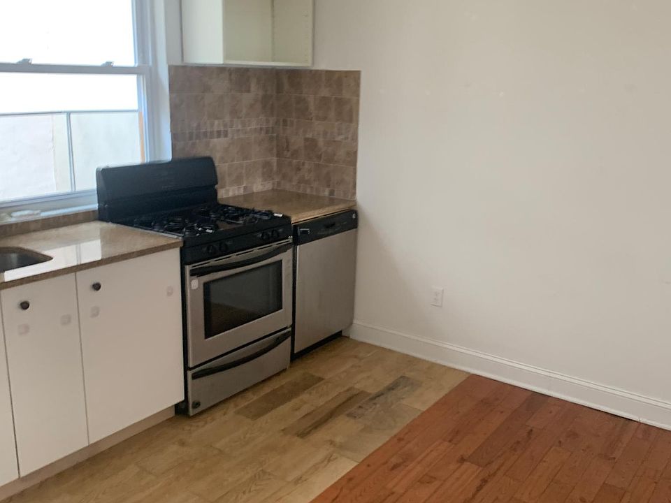 1st image of 1131 N Galloway St
