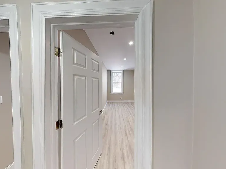 1909 Avenue M #2A — Photo 7