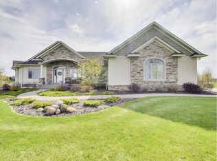 24815 Trail Haven Ln, Rogers, MN 55374