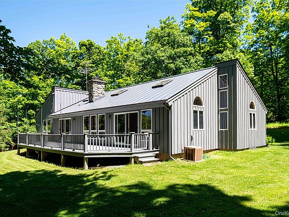 2nd image of 436 Schoolhouse Road #62