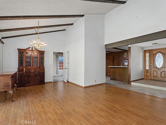 5th image of 309 W Columbine Ave
