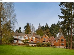 1962 S Military Rd, Portland, OR 97219