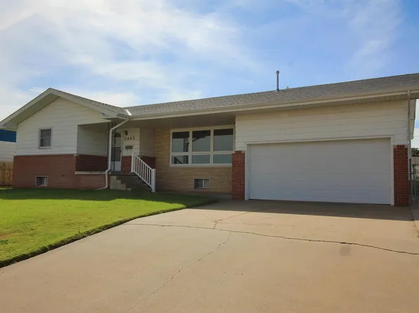 2003 Macarthur Rd, Hays, KS 67601