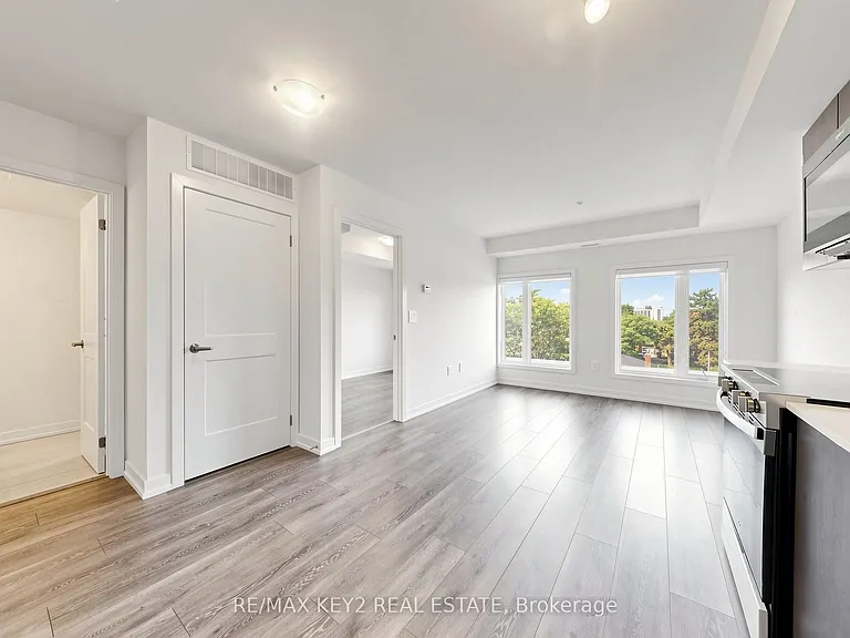 1670 Victoria Park Ave #213 — Photo 6