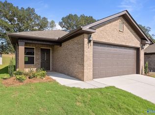 14886 Ravenel Dr, Harvest, AL 35749