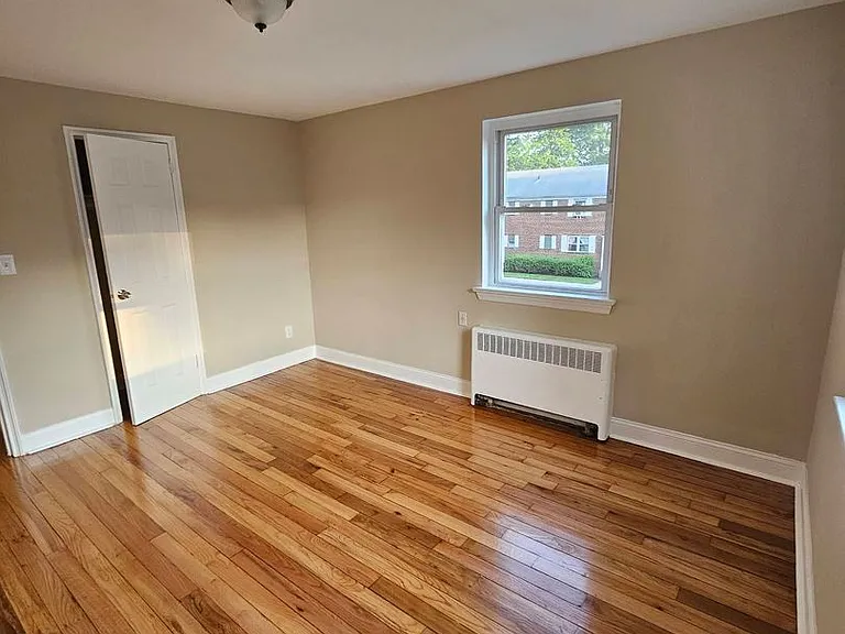 Michael Manor Apartment Homes — Photo 41