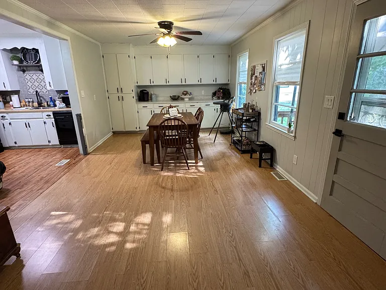 832 S Park Ave — Photo 9