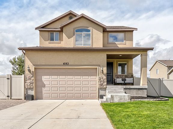 5th image of 693 N Devonshire Dr