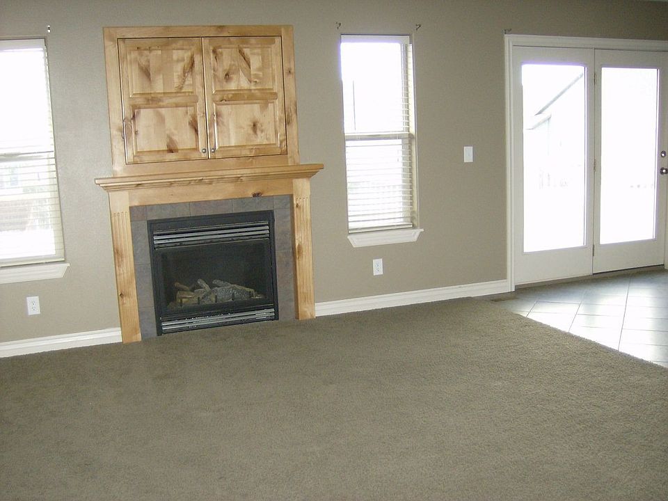 2nd image of 4713 Sacajawea Dr