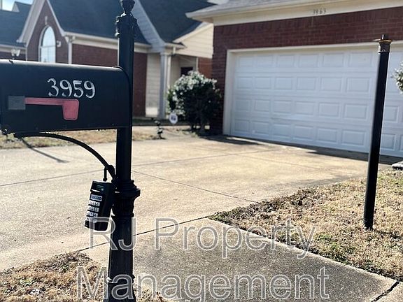 2nd image of 3959 Gavick Dr