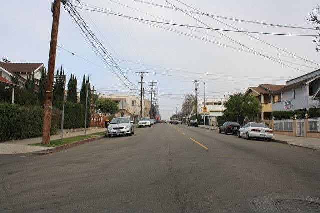 2nd image of 925 Euclid Ave