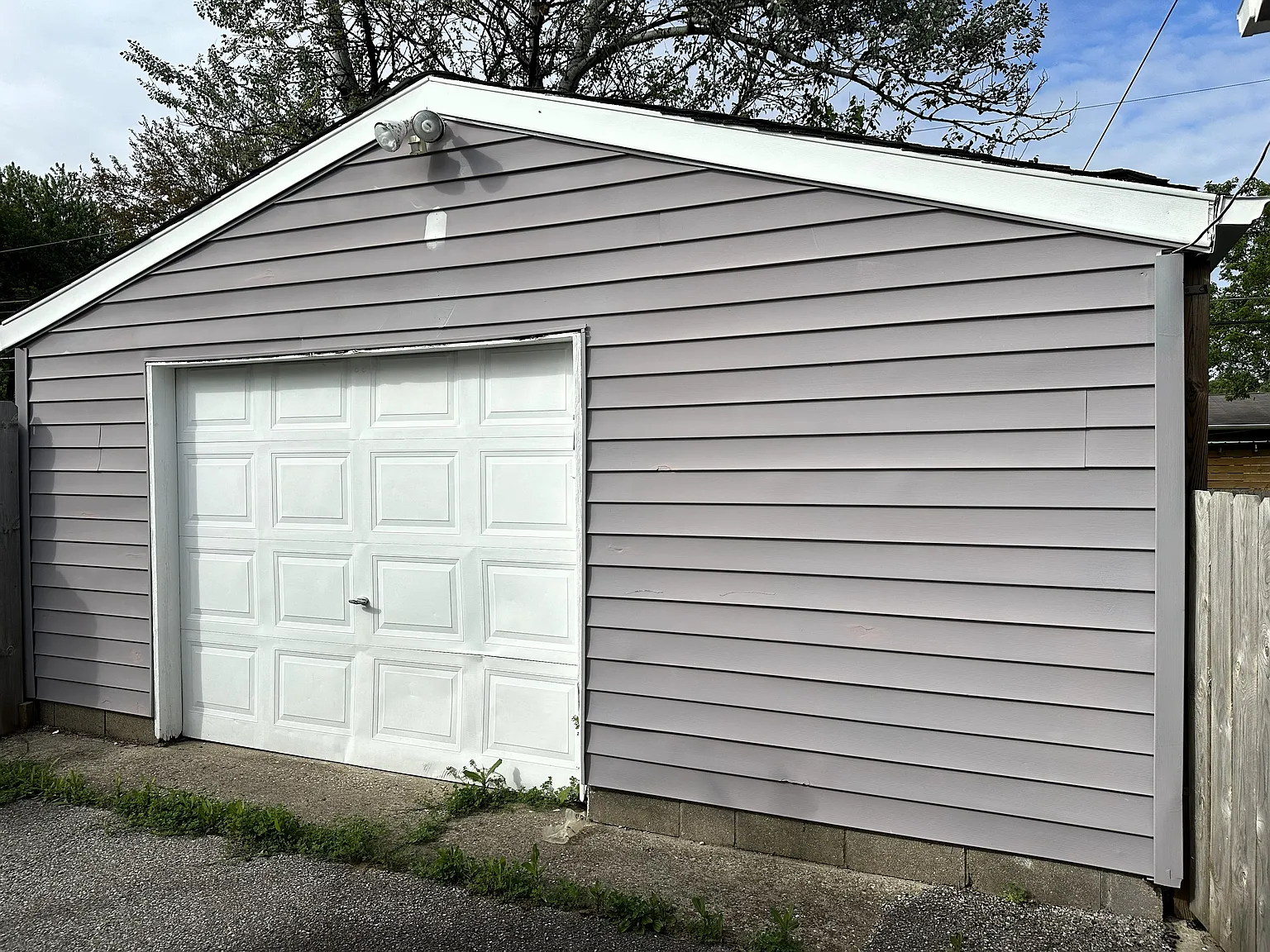 3 bed, 957 sqft, $1,300 — Photo 4