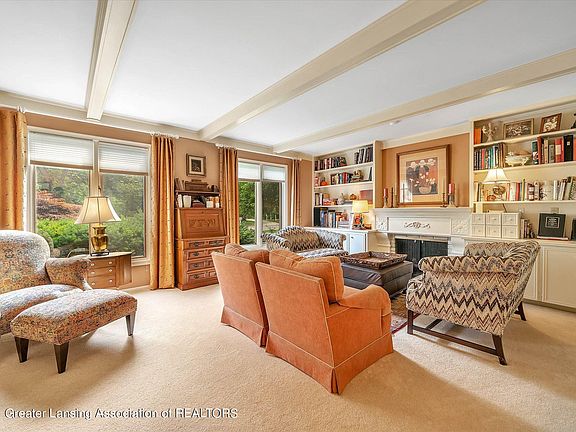 5th image of 2079 Riverwood Dr