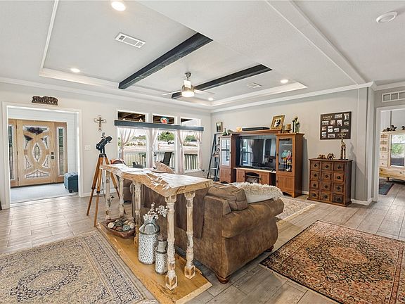 2nd image of 115 Horseshoe Dr
