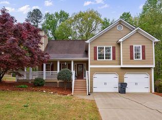 5935 Seven Oaks Dr, Powder Springs, GA 30127