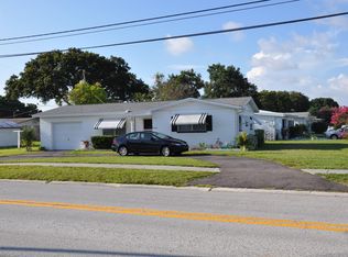 8589 109th St, Seminole, FL 33772