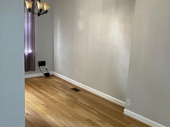 5th image of 4623A 36th St S