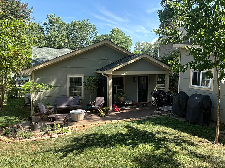 1647 Mulberry Ave — Photo 2