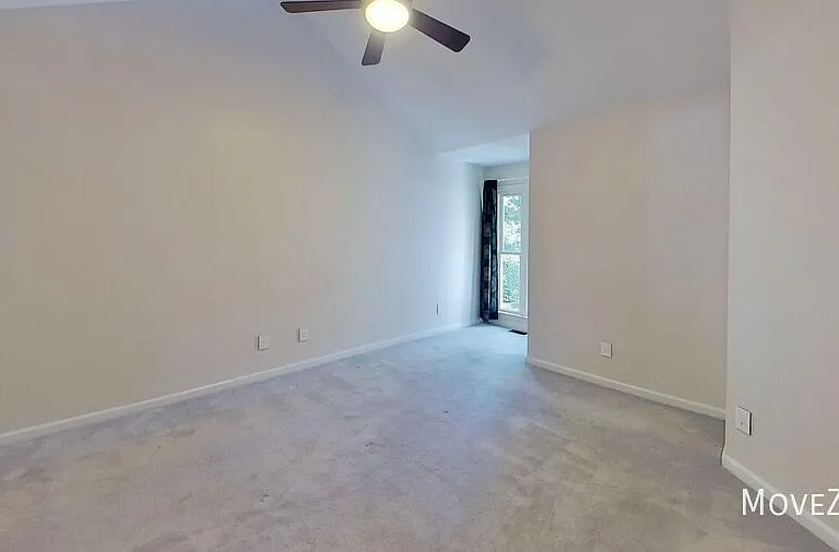 3813 Carnegie Ln — Photo 39