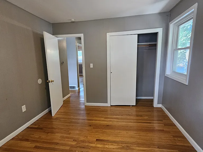 217 Fairfield St #2R — Photo 2