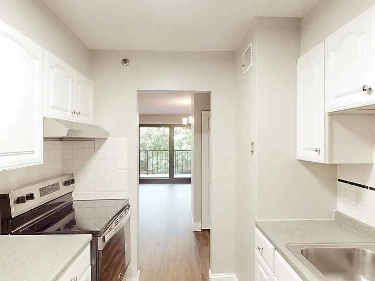 49 Marion — Photo 22