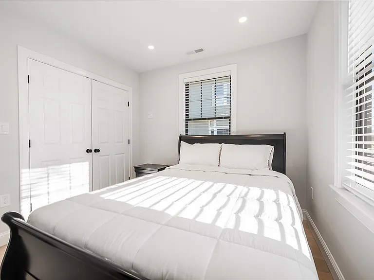 32 Perthshire Rd #2 — Photo 19
