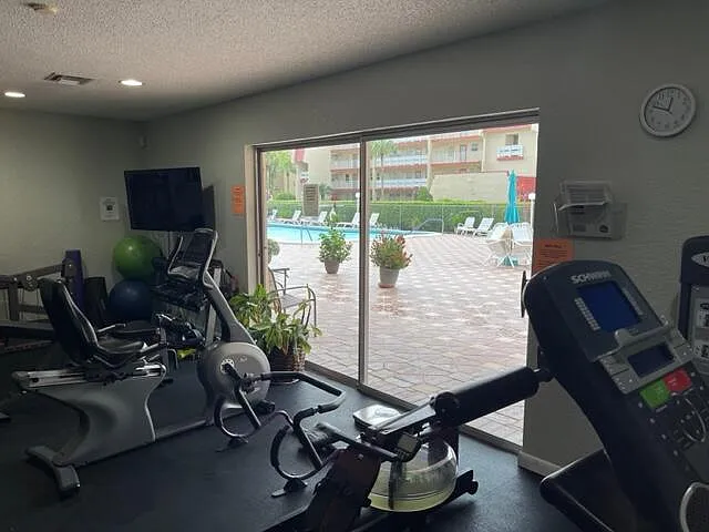 1020 Country Club Dr #406 — Photo 58
