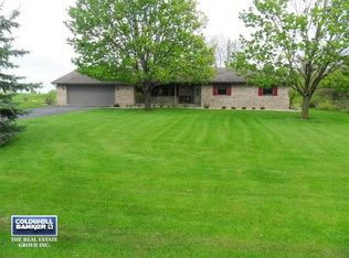 N1966 Emery Ln, Kaukauna, WI 54130