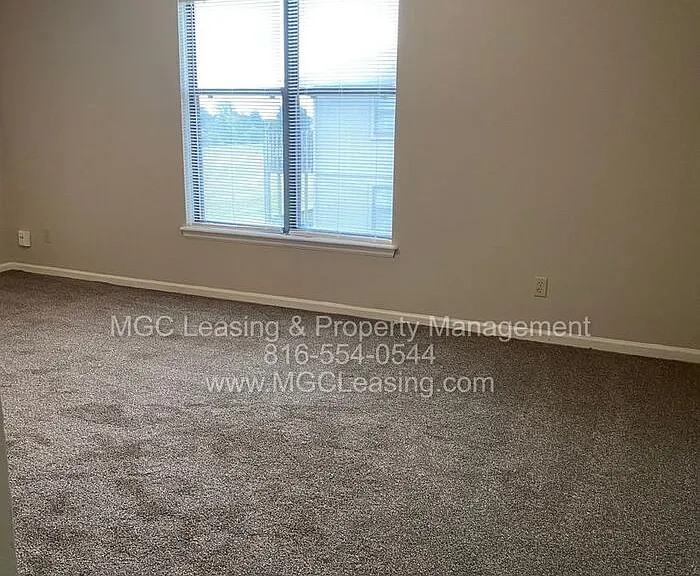 515 Sky Vue Dr #C — Photo 12