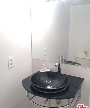 4th image of 2246 N Indian Canyon Dr Unit B