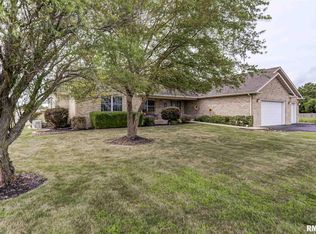 833 Roosevelt Rd, Taylorville, IL 62568