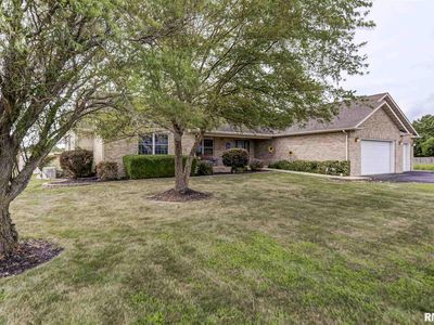 833 Roosevelt Rd, Taylorville, IL, 62568